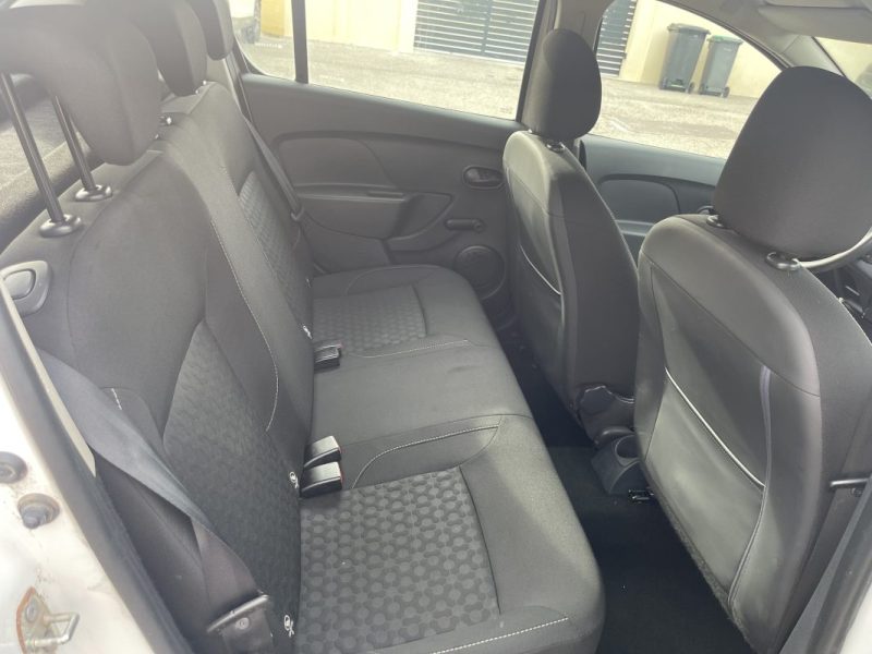 DACIA SANDERO PREMIERE MAIN CRIT AIR 1