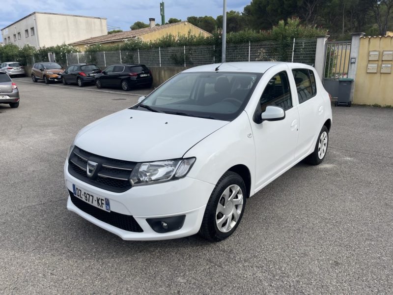 DACIA SANDERO PREMIERE MAIN CRIT AIR 1