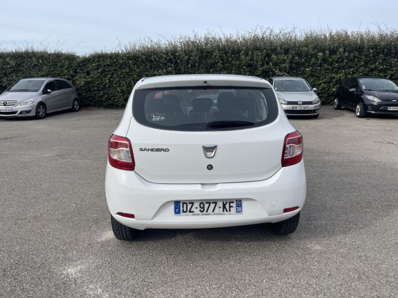 DACIA SANDERO PREMIERE MAIN CRIT AIR 1