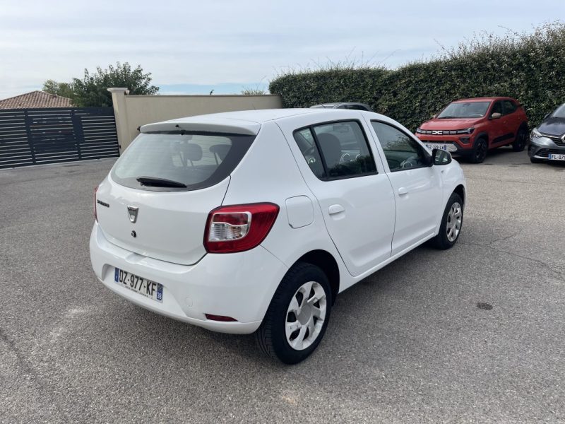 DACIA SANDERO PREMIERE MAIN CRIT AIR 1