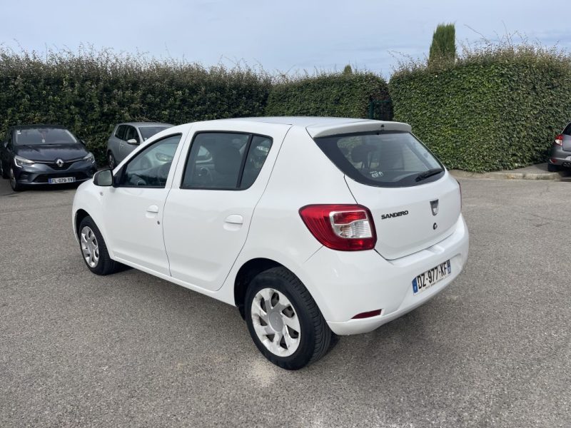 DACIA SANDERO PREMIERE MAIN CRIT AIR 1