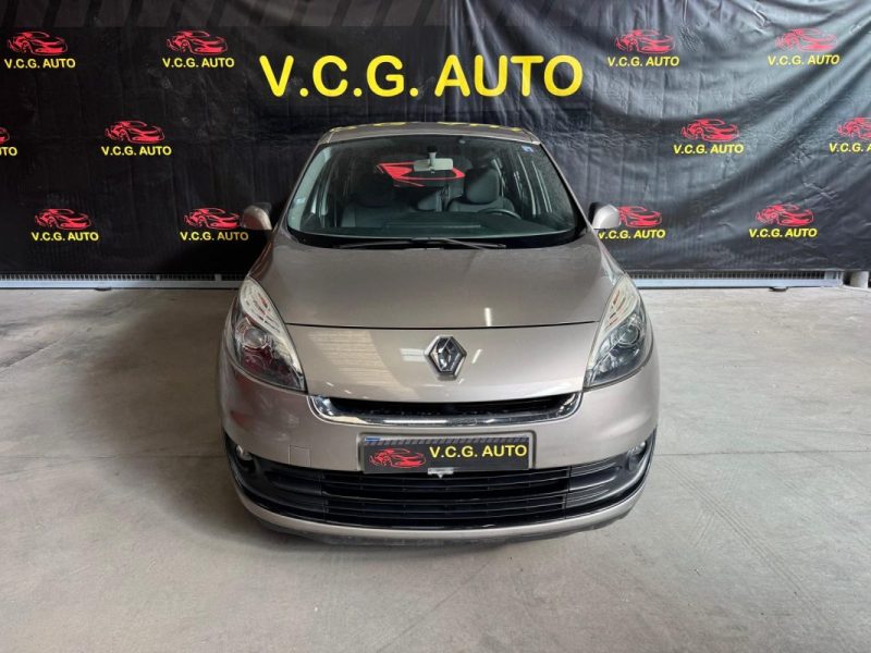 RENAULT MEGANE SCENIC 1.5 dCi 110ch Authentique 7pl 