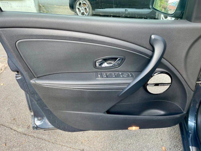 RENAULT MEGANE III 1.5 dCi 110 BOSE