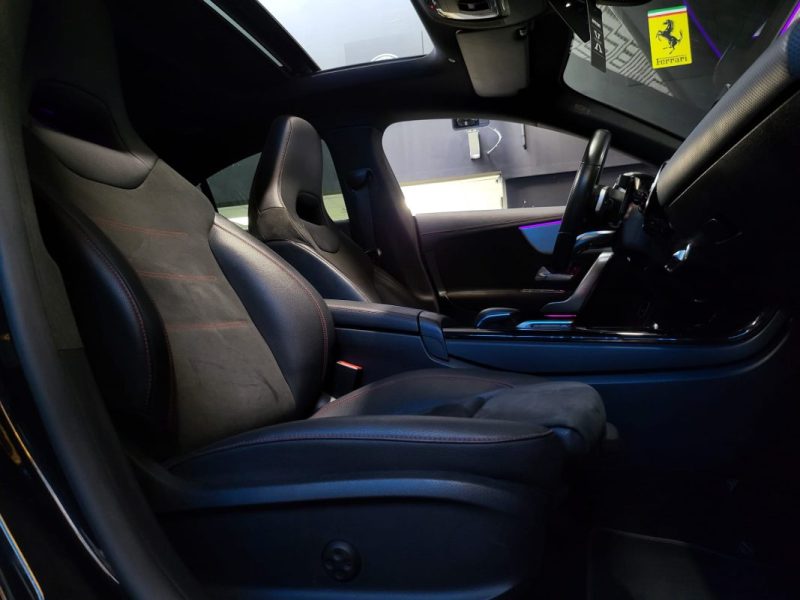 MERCEDES CLASSE CLA 200 163ch AMG LINE / TOIT OUVRANT / SIEGES ELECTRIQUES / FEUX MULTIBEAM / SIEGES