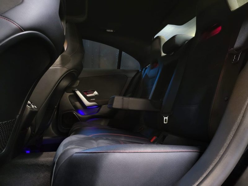 MERCEDES CLASSE CLA 200 163ch AMG LINE / TOIT OUVRANT / SIEGES ELECTRIQUES / FEUX MULTIBEAM / SIEGES