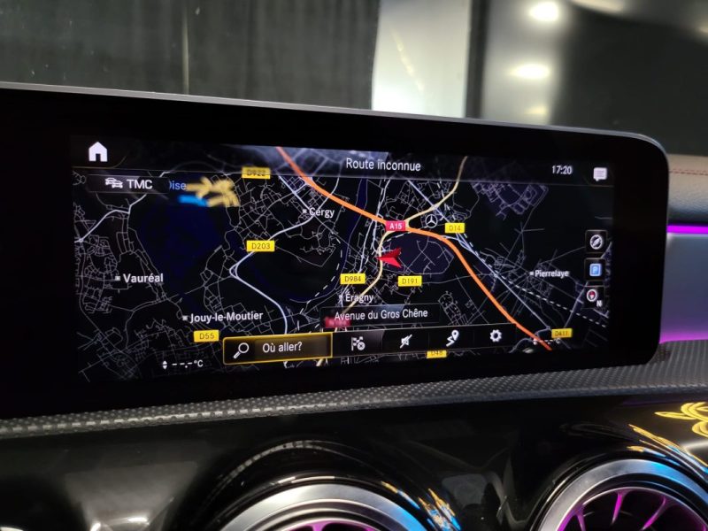 MERCEDES CLASSE CLA 200 163ch AMG LINE / TOIT OUVRANT / SIEGES ELECTRIQUES / FEUX MULTIBEAM / SIEGES