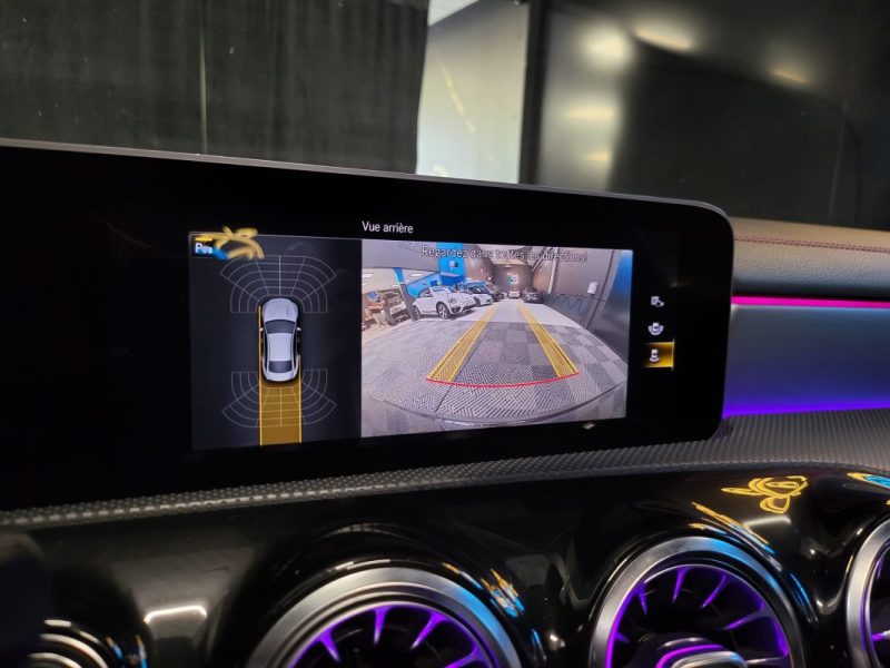 MERCEDES CLASSE CLA 200 163ch AMG LINE / TOIT OUVRANT / SIEGES ELECTRIQUES / FEUX MULTIBEAM / SIEGES