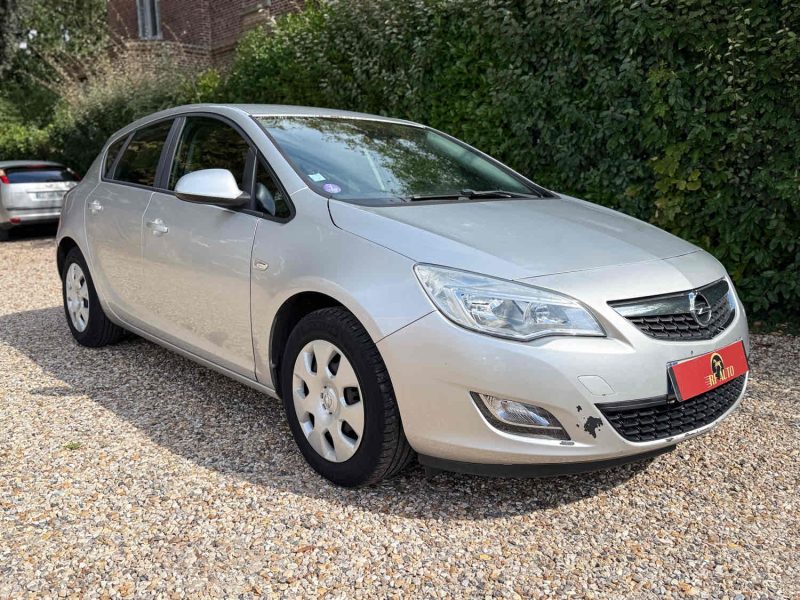 OPEL ASTRA J (P10) 2010