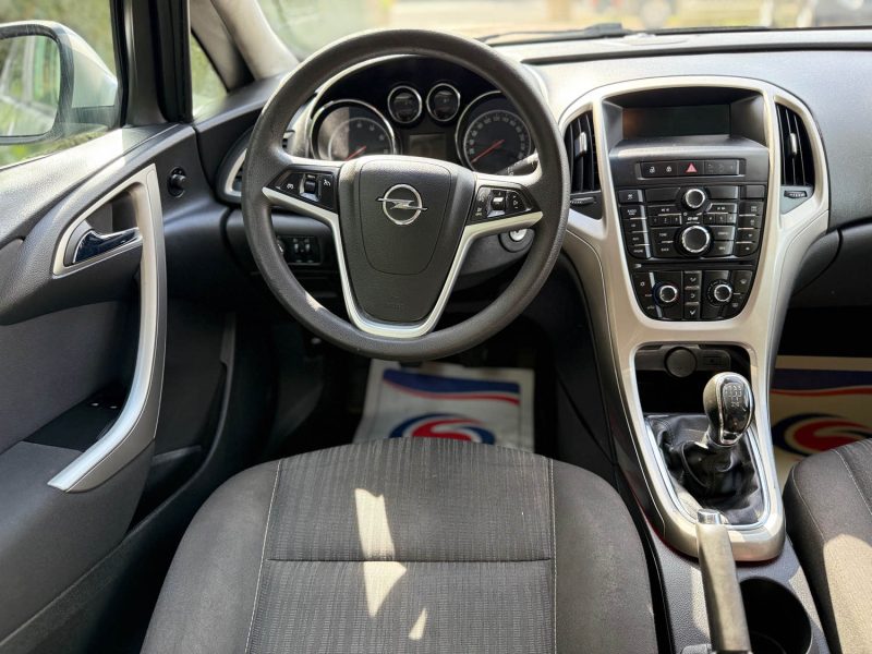 OPEL ASTRA J (P10) 2010