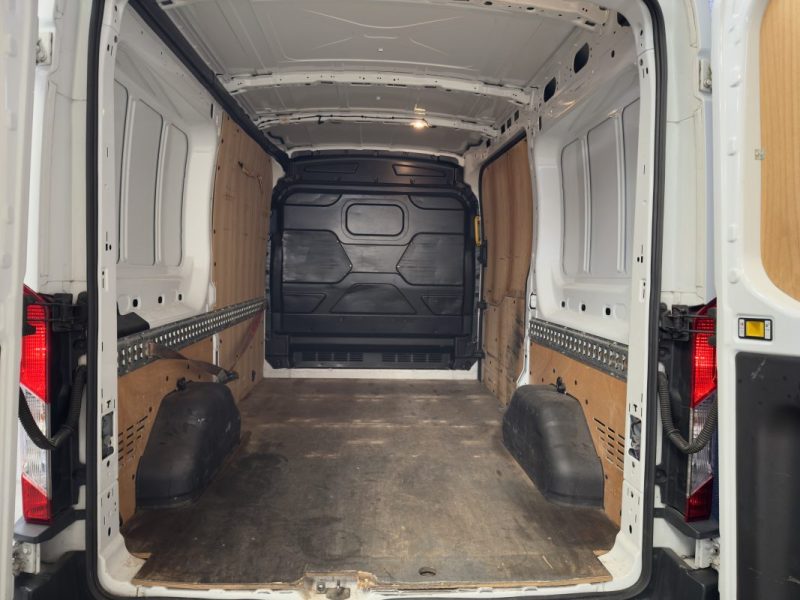 FORD TRANSIT L2H2 2.0 130ch Ambiente 9 158,33HT/10.990TTC ENTRETIEN AVEC FACTURE