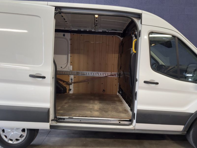 FORD TRANSIT L2H2 2.0 130ch Ambiente 9 158,33HT/10.990TTC ENTRETIEN AVEC FACTURE