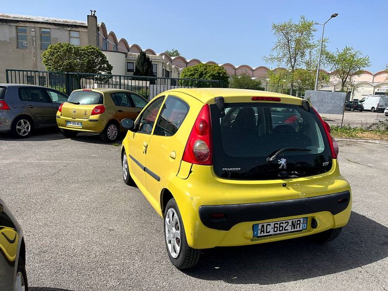 PEUGEOT 107 2009