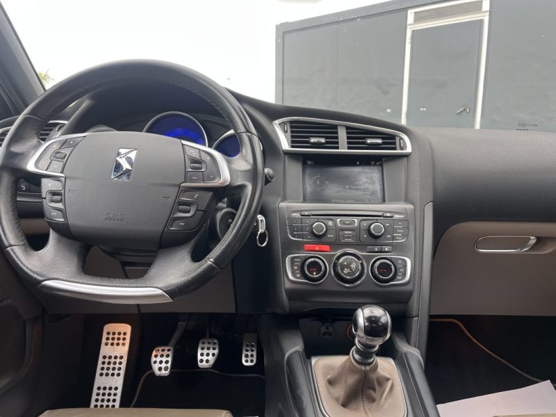 CITROEN DS4 2012