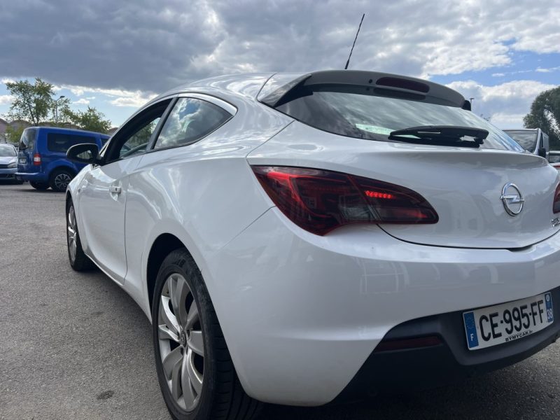 OPEL ASTRA 2012