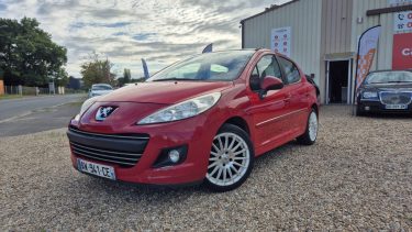 PEUGEOT 207 2010