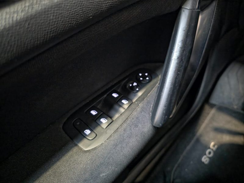 PEUGEOT 308 1.2 PureTech 130ch ALLURE EAT6 - DISTRI OK