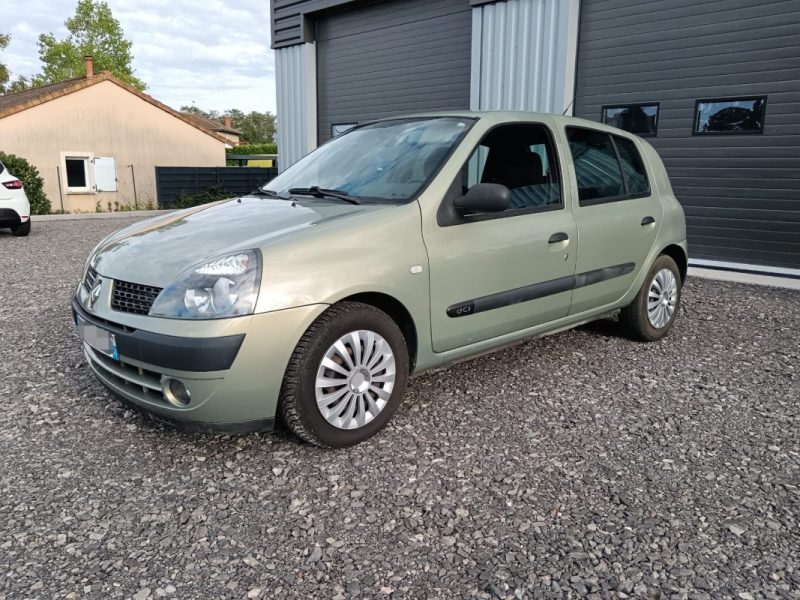 RENAULT CLIO 2003