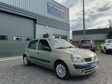 RENAULT CLIO 2003