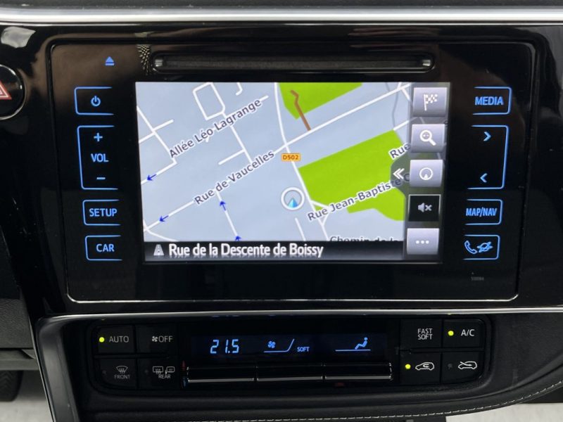 TOYOTA AURIS II PHASE 2 COLLECTION 1.8 HYBRIDE 136 Cv BOITE AUTO ECRAN GPS TACTILE - GARANTIE 1 AN 