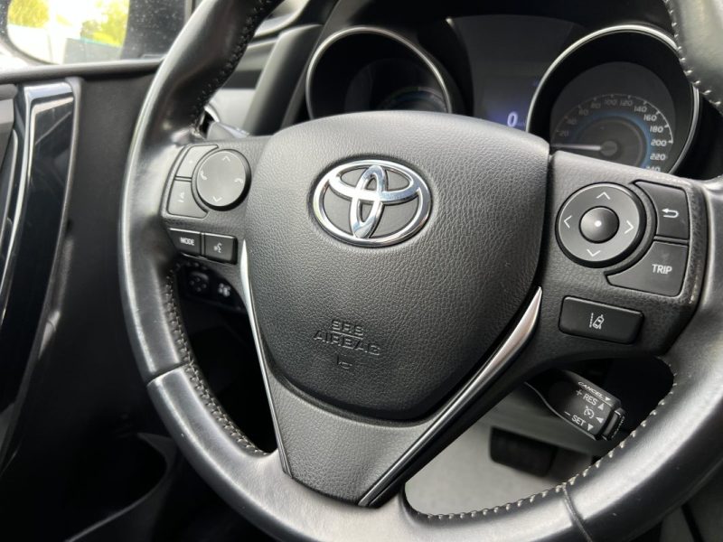 TOYOTA AURIS II PHASE 2 COLLECTION 1.8 HYBRIDE 136 Cv BOITE AUTO ECRAN GPS TACTILE - GARANTIE 1 AN 