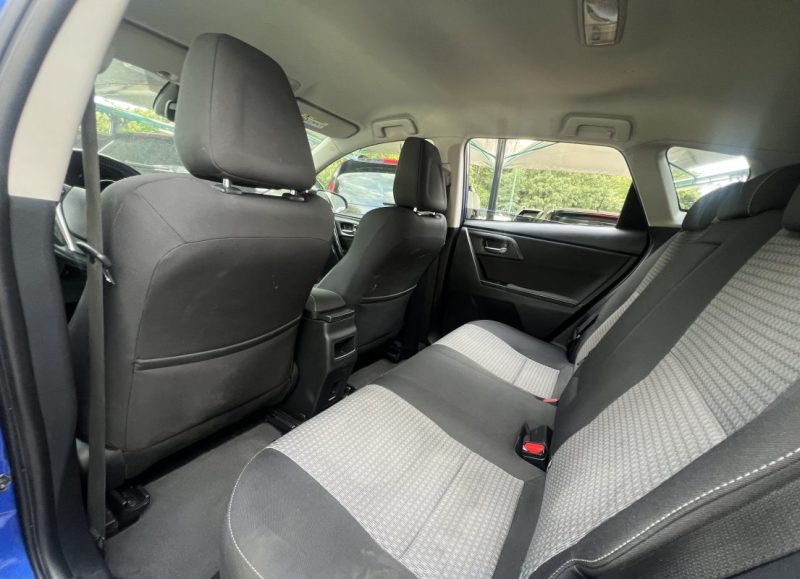 TOYOTA AURIS II PHASE 2 COLLECTION 1.8 HYBRIDE 136 Cv BOITE AUTO ECRAN GPS TACTILE - GARANTIE 1 AN 