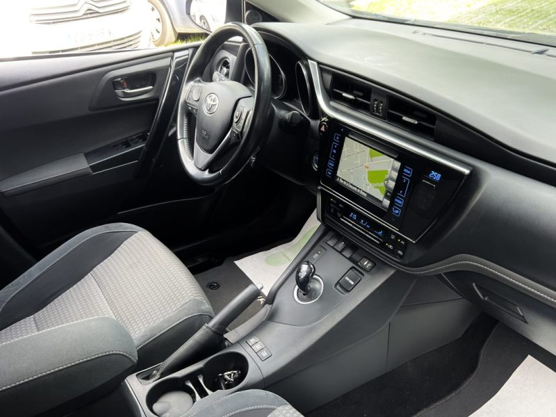 TOYOTA AURIS II PHASE 2 COLLECTION 1.8 HYBRIDE 136 Cv BOITE AUTO ECRAN GPS TACTILE - GARANTIE 1 AN 