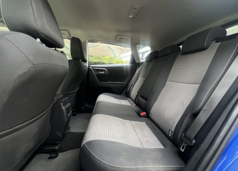 TOYOTA AURIS II PHASE 2 COLLECTION 1.8 HYBRIDE 136 Cv BOITE AUTO ECRAN GPS TACTILE - GARANTIE 1 AN 