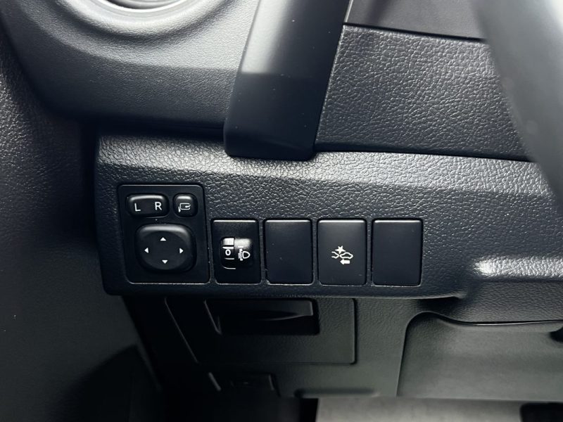 TOYOTA AURIS II PHASE 2 COLLECTION 1.8 HYBRIDE 136 Cv BOITE AUTO ECRAN GPS TACTILE - GARANTIE 1 AN 