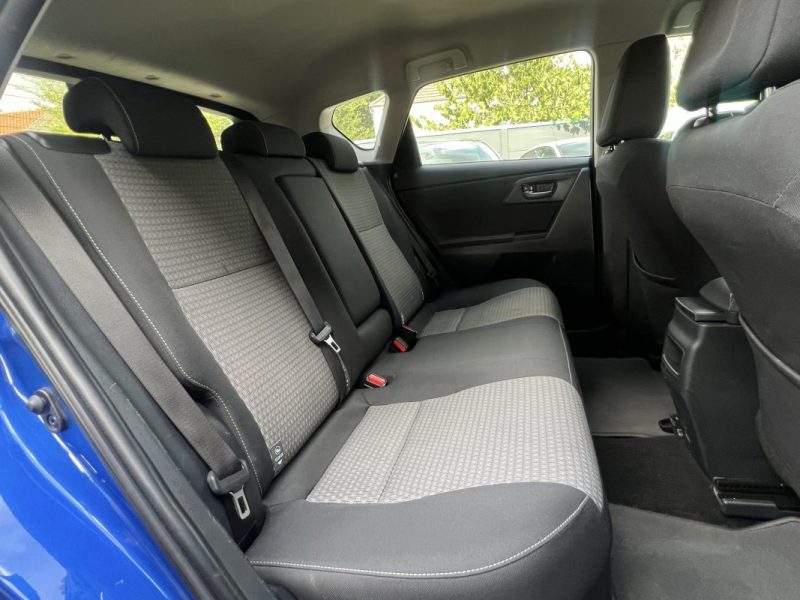 TOYOTA AURIS II PHASE 2 COLLECTION 1.8 HYBRIDE 136 Cv BOITE AUTO ECRAN GPS TACTILE - GARANTIE 1 AN 