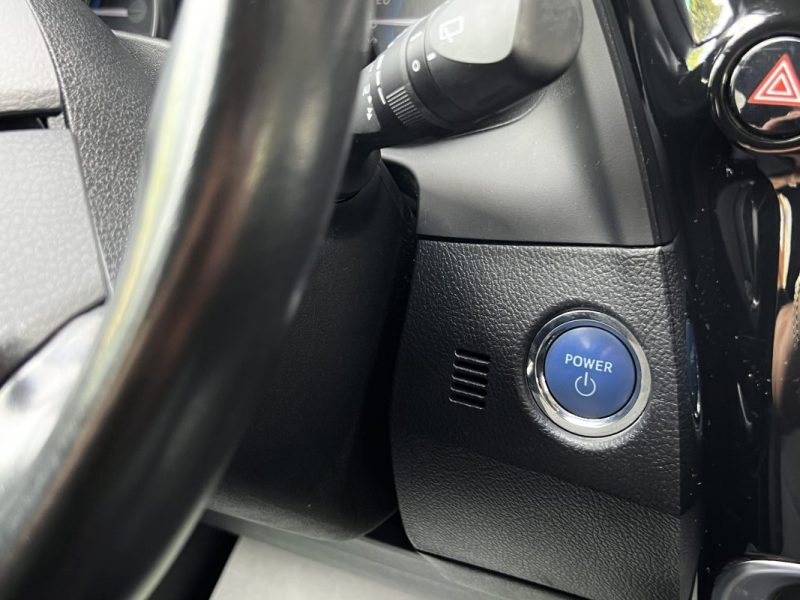 TOYOTA AURIS II PHASE 2 COLLECTION 1.8 HYBRIDE 136 Cv BOITE AUTO ECRAN GPS TACTILE - GARANTIE 1 AN 