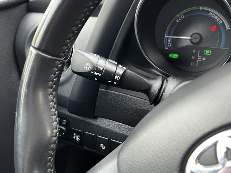 TOYOTA AURIS II PHASE 2 COLLECTION 1.8 HYBRIDE 136 Cv BOITE AUTO ECRAN GPS TACTILE - GARANTIE 1 AN 