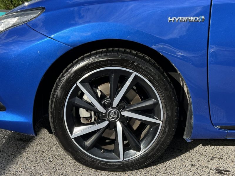 TOYOTA AURIS II PHASE 2 COLLECTION 1.8 HYBRIDE 136 Cv BOITE AUTO ECRAN GPS TACTILE - GARANTIE 1 AN 