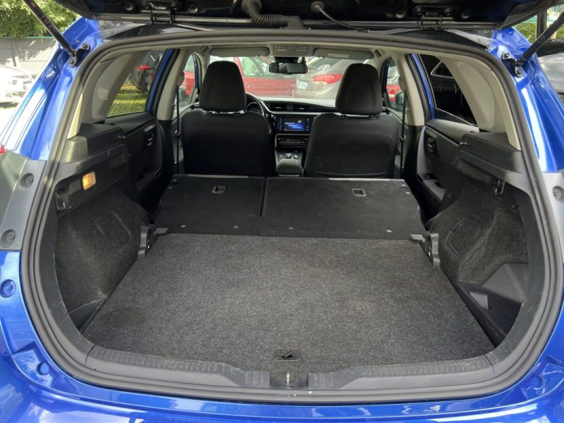 TOYOTA AURIS II PHASE 2 COLLECTION 1.8 HYBRIDE 136 Cv BOITE AUTO ECRAN GPS TACTILE - GARANTIE 1 AN 