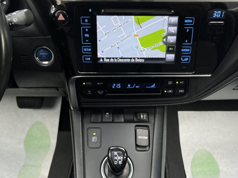 TOYOTA AURIS II PHASE 2 COLLECTION 1.8 HYBRIDE 136 Cv BOITE AUTO ECRAN GPS TACTILE - GARANTIE 1 AN 