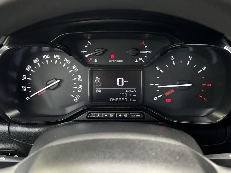 CITROEN C3 III FEEL 1.2 82 Cv APPLE CARPLAY ECRAN TACTILE REGULATEUR CRIT AIR 1 - GARANTIE 1 AN 