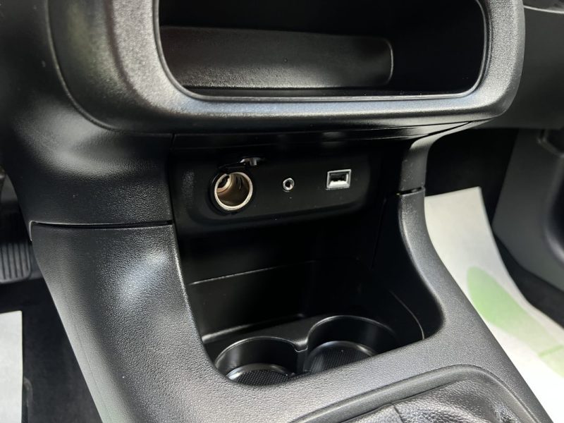 CITROEN C3 III FEEL 1.2 82 Cv APPLE CARPLAY ECRAN TACTILE REGULATEUR CRIT AIR 1 - GARANTIE 1 AN 