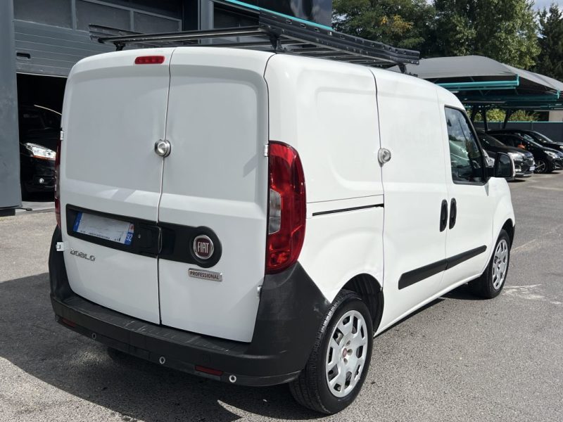 FIAT DOBLO CARGO III PHASE 2 PACK PROFESSIONAL NAV 1.4 95 Cv 3 PLACES / GPS REGULATEUR CLIM CritAir1