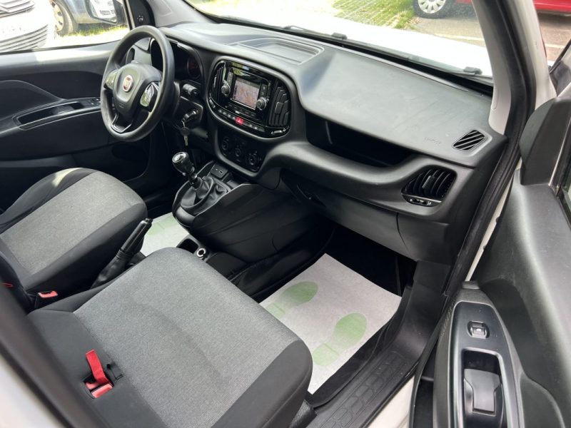 FIAT DOBLO CARGO III PHASE 2 PACK PROFESSIONAL NAV 1.4 95 Cv 3 PLACES / GPS REGULATEUR CLIM CritAir1