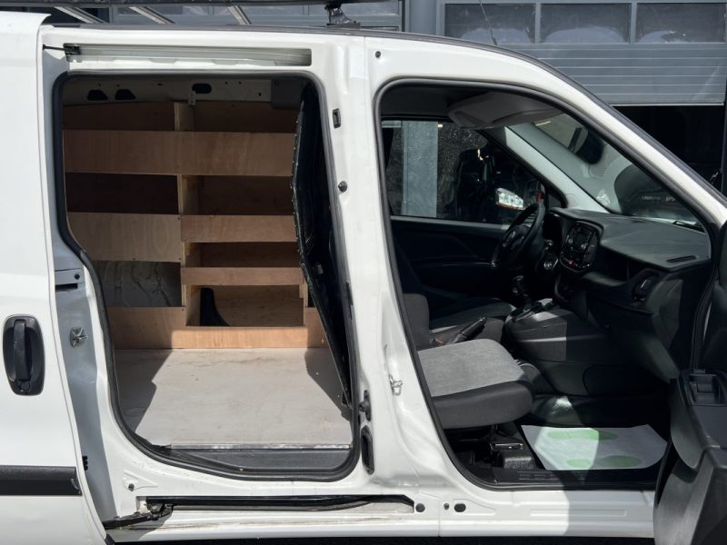 FIAT DOBLO CARGO III PHASE 2 PACK PROFESSIONAL NAV 1.4 95 Cv 3 PLACES / GPS REGULATEUR CLIM CritAir1