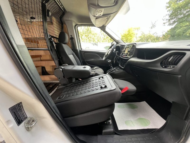 FIAT DOBLO CARGO III PHASE 2 PACK PROFESSIONAL NAV 1.4 95 Cv 3 PLACES / GPS REGULATEUR CLIM CritAir1