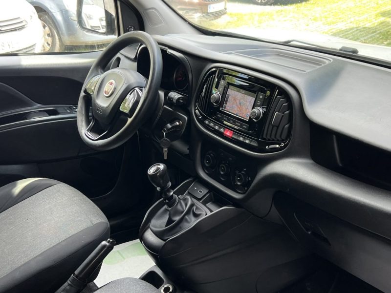 FIAT DOBLO CARGO III PHASE 2 PACK PROFESSIONAL NAV 1.4 95 Cv 3 PLACES / GPS REGULATEUR CLIM CritAir1
