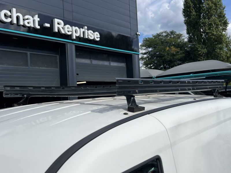 FIAT DOBLO CARGO III PHASE 2 PACK PROFESSIONAL NAV 1.4 95 Cv 3 PLACES / GPS REGULATEUR CLIM CritAir1