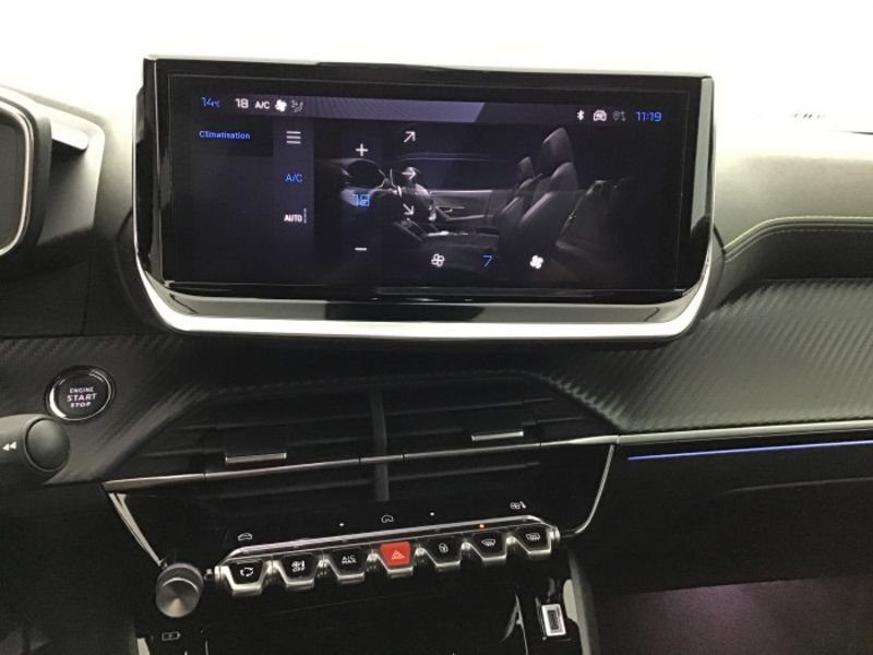 Peugeot 2008 Hybrid 145 e-DCS6 GT