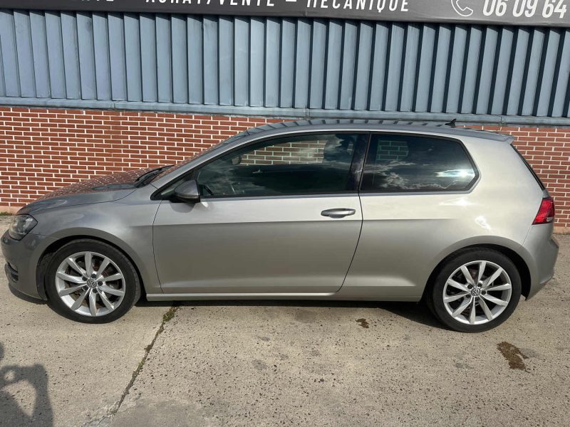 VOLKSWAGEN GOLF 7 2.0 TDI 150ch BlueMotion Technology CARAT