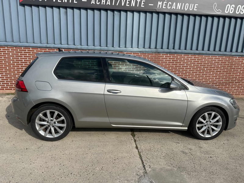 VOLKSWAGEN GOLF 7 2.0 TDI 150ch BlueMotion Technology CARAT