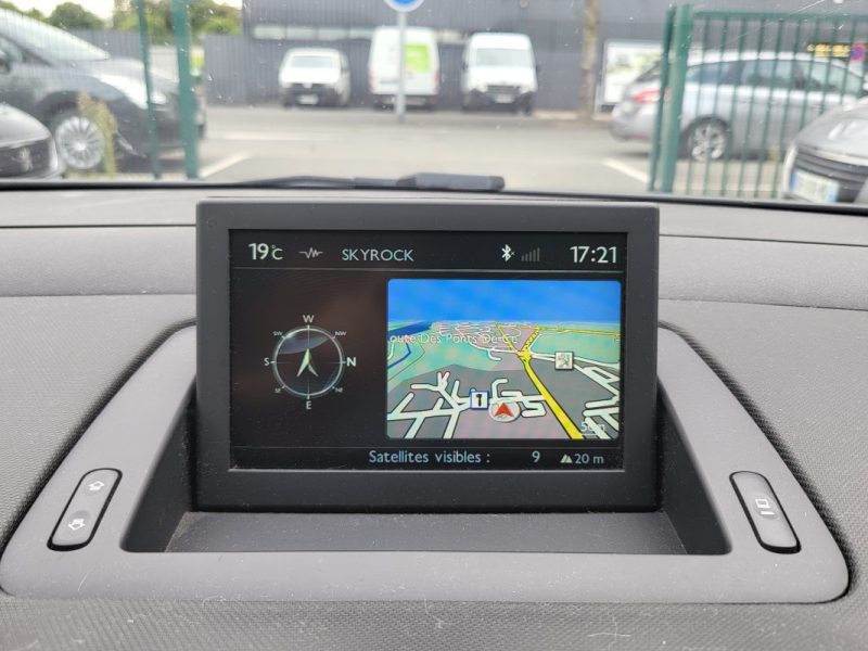 PEUGEOT 308 2.0 HDi 150 cv - GARANTIE 12 mois - Allure