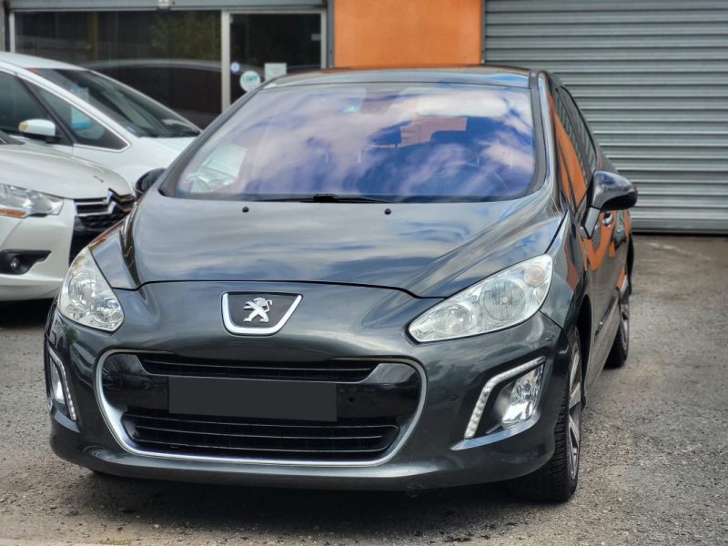 PEUGEOT 308 2.0 HDi 150 cv - GARANTIE 12 mois - Allure