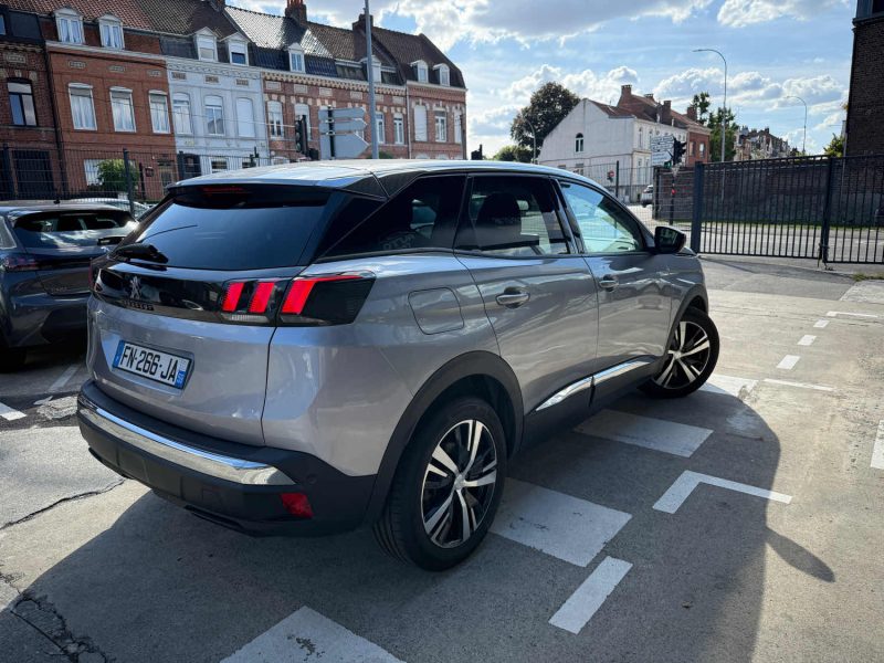 PEUGEOT 3008 2020
