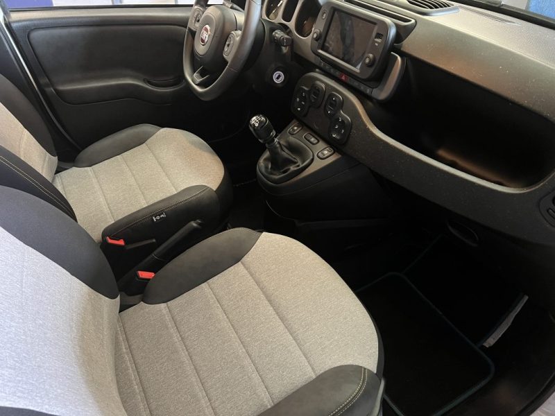 FIAT PANDA CITY CROSS HYBRID 1.0 69CH - GARANTIE CONSTRUCTEUR - 7950KM 