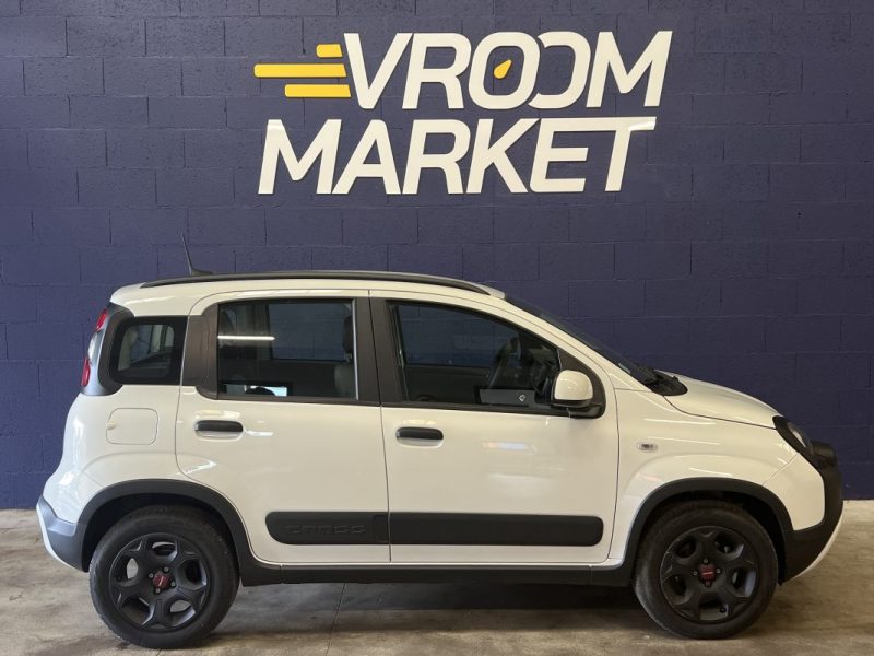 FIAT PANDA CITY CROSS HYBRID 1.0 69CH - GARANTIE CONSTRUCTEUR - 7950KM 